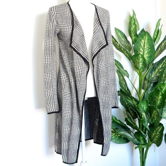 Vince Camuto Black White Houndstooth Plaid Open Front Long Knit Cardigan Sweater - Picture 2 of 11